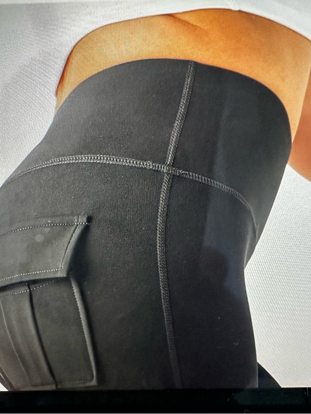 New with Tag! $55 Halara Black Cargo Pocket Leggings Sz M - Picture 5 of 12